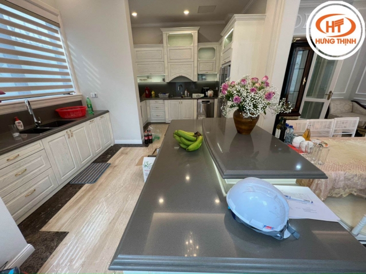 Đá Granite Đen Kim Sa – Sự Kết Hợp Giữa Mạnh Mẽ và Đẳng Cấp