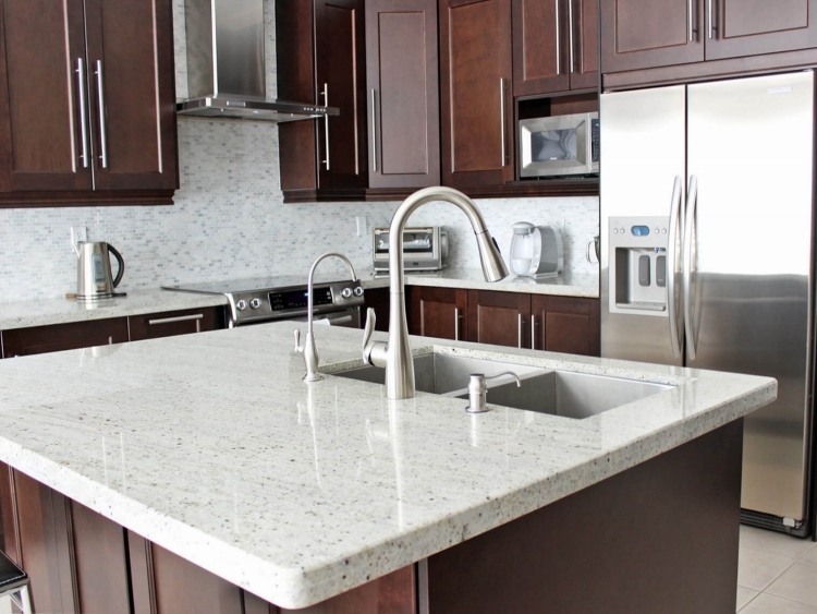 Đá bếp granite trắng