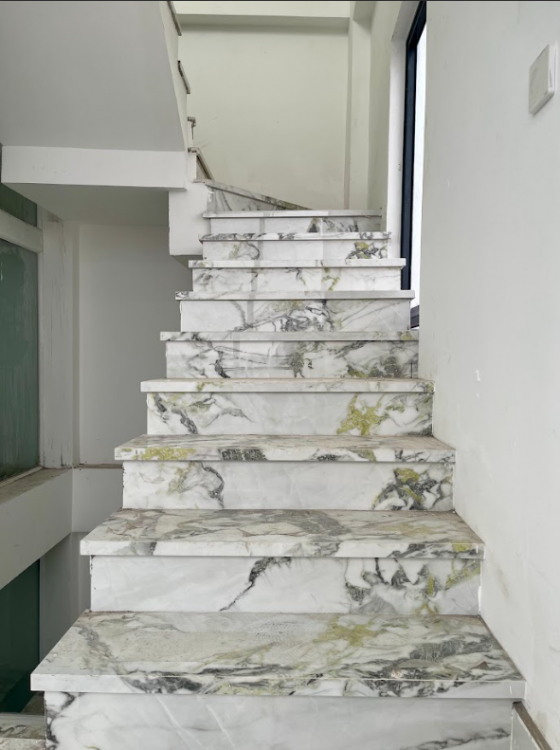 đá granite vân mây