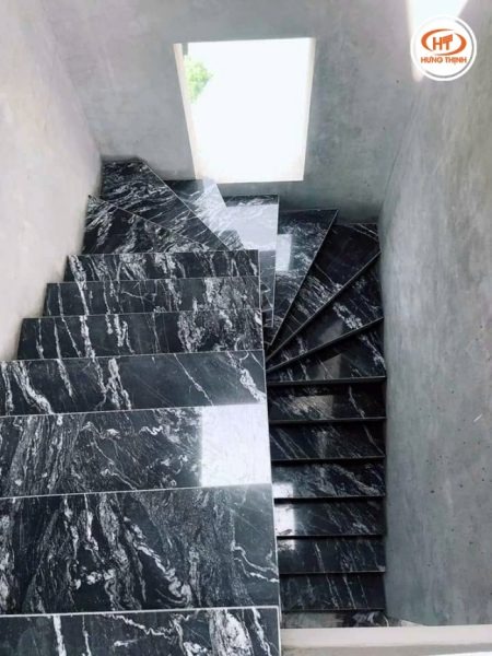 ưu điểm của cầu thang đá đen rừng