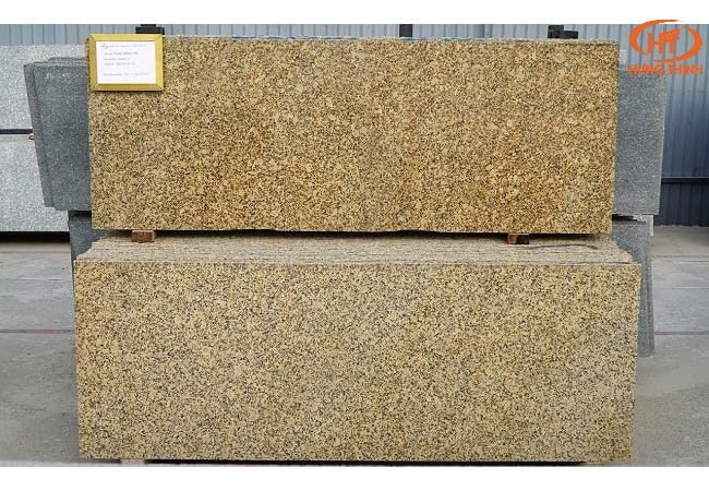 đá granite màu vàng