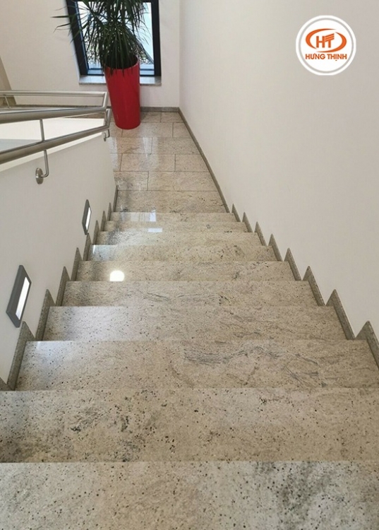 Mẫu đá ốp tăng thêm giá trị cho tổng thể không gian.