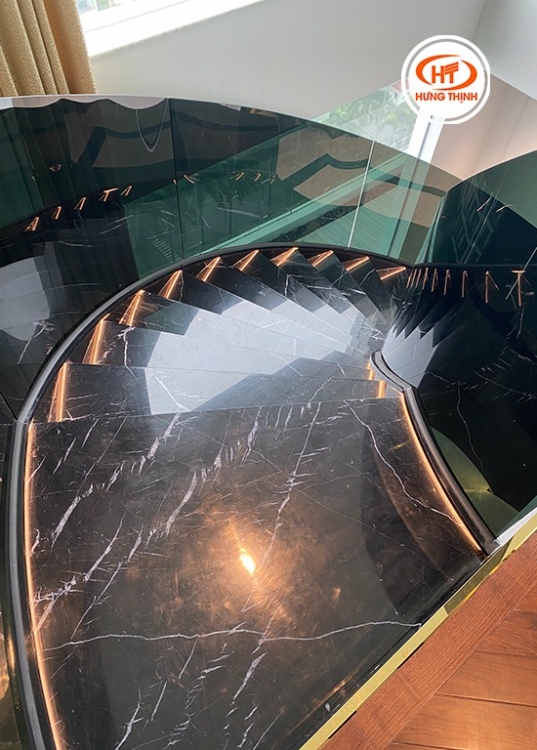 cầu thang đá marble