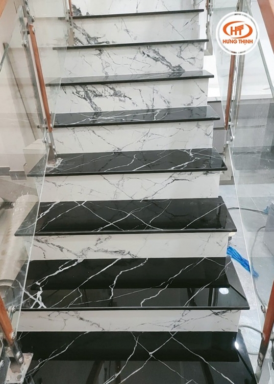 Tạo cảm giác rộng rãi, thoáng đãng, rất phù hợp cho nhà phố có diện tích nhỏ.