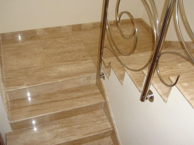 Marble sở hữu vân đá tự nhiên tinh tế, sang trọng. Đây là vật liệu phù hợp với các thiết kế mang phong cách cổ điển hoặc tân cổ điển.