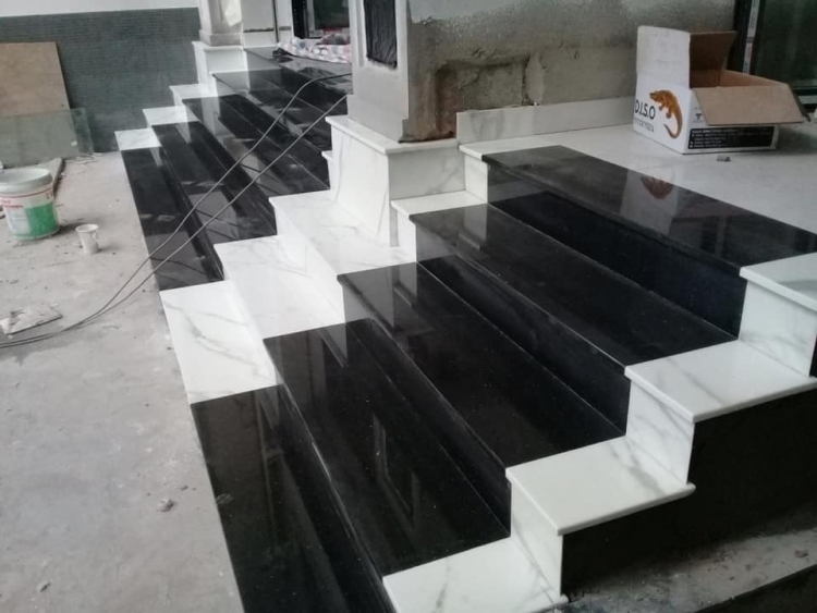 đá lát bậc tam cấp