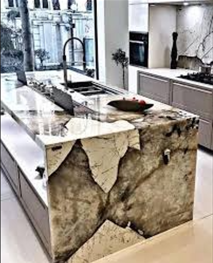 Bếp – đảo bếp: Nên dùng granite hoặc thạch anh để đảm bảo độ bền và vệ sinh