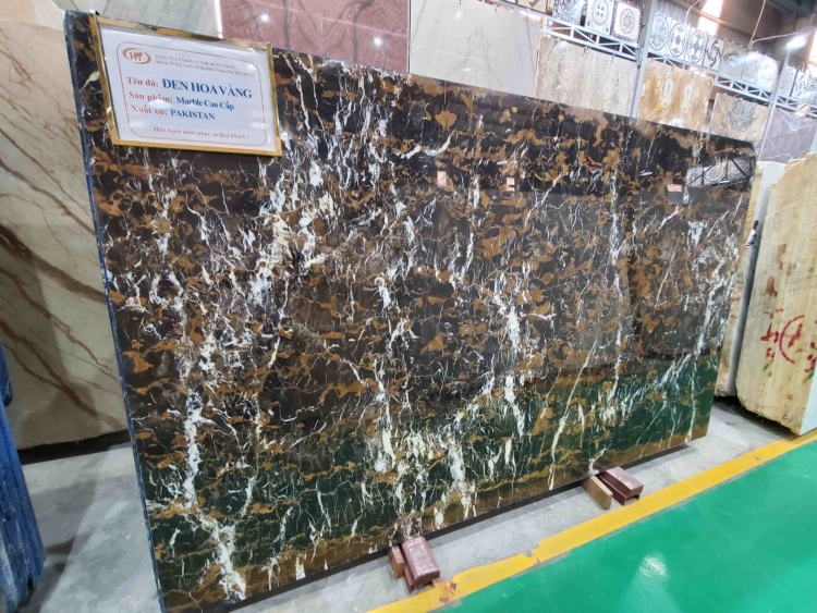 Đá Marble Đen Hoa Vàng