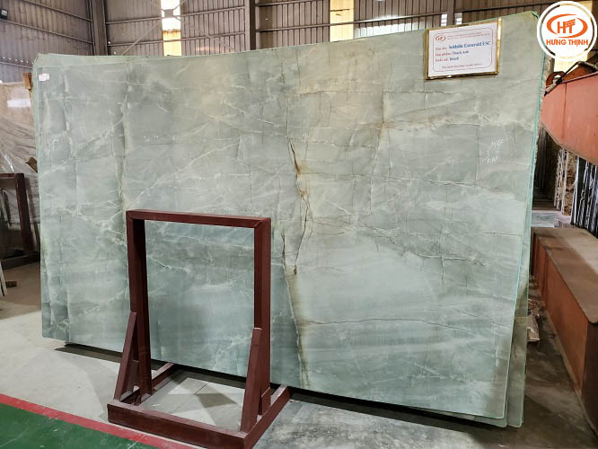 Đá Thạch Anh Soldalite Esmarald