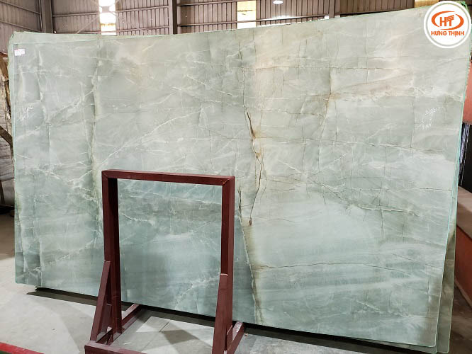 Đá Thạch Anh Soldalite Esmarald