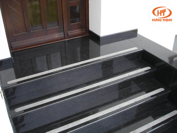 đá lát tam cấp