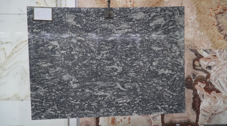 Đá Granite New Black Forest