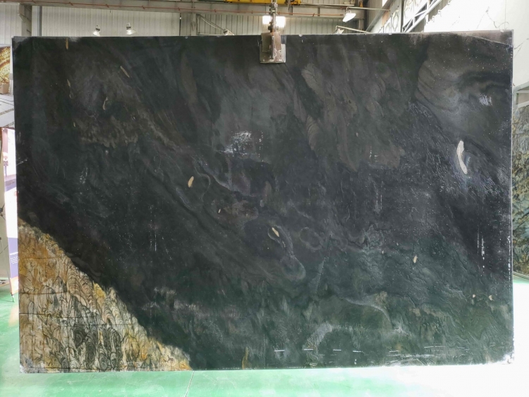 Đá Thạch Anh Black Phantus