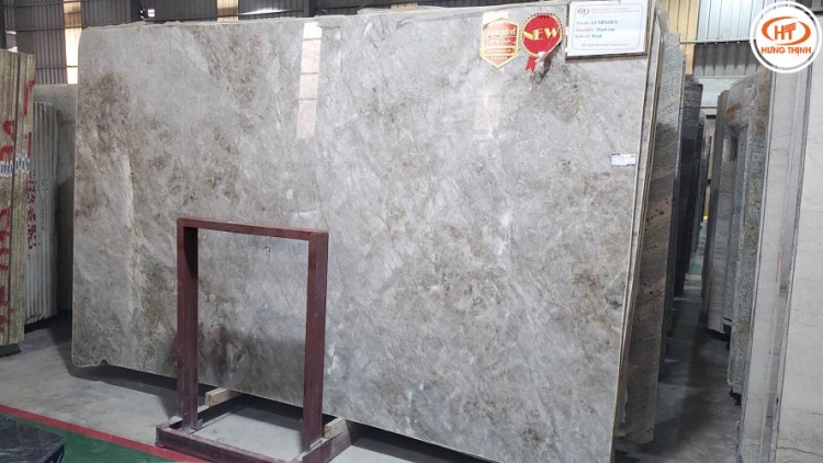 Đá thạch anh Luminous mà mẫu đá tự nhiên cao cấp, có độ cứng, độ bền cực cao, sẵn hàng tại Kho Đá Hưng Thịnh