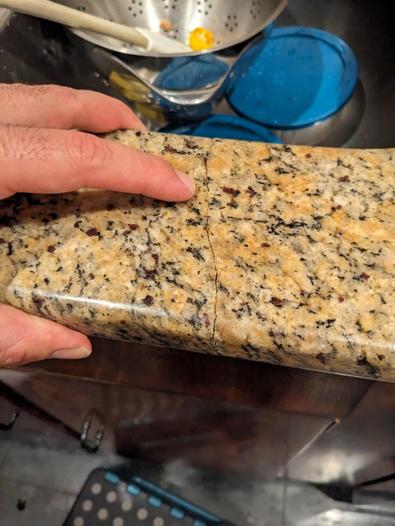 nguyên nhân nứt bàn đá granite 