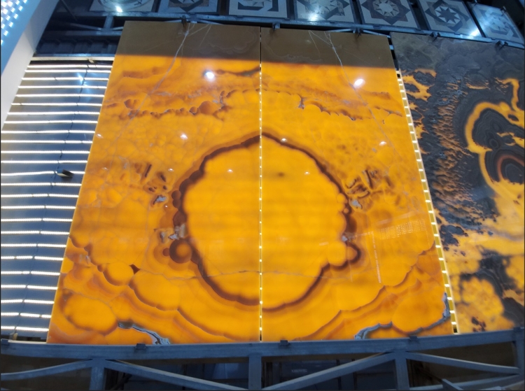 Tranh Đá Ngọc Xuyên Sáng HT32