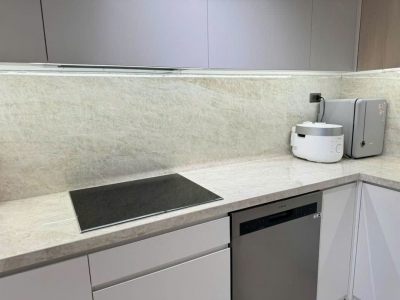 Đá ốp bếp tự nhiên hay nhân tạo – loại nào đáng đầu tư? Đá ốp bếp tự nhiên hay nhân tạo – loại nào đáng đầu tư?