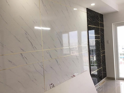 Vì sao vách ngăn giả đá đang là xu hướng nội thất 2025 Vì sao vách ngăn giả đá đang là xu hướng nội thất 2025