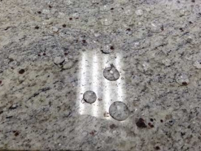 Phủ lớp bảo vệ chống thấm cho đá granite Phủ lớp bảo vệ chống thấm cho đá granite