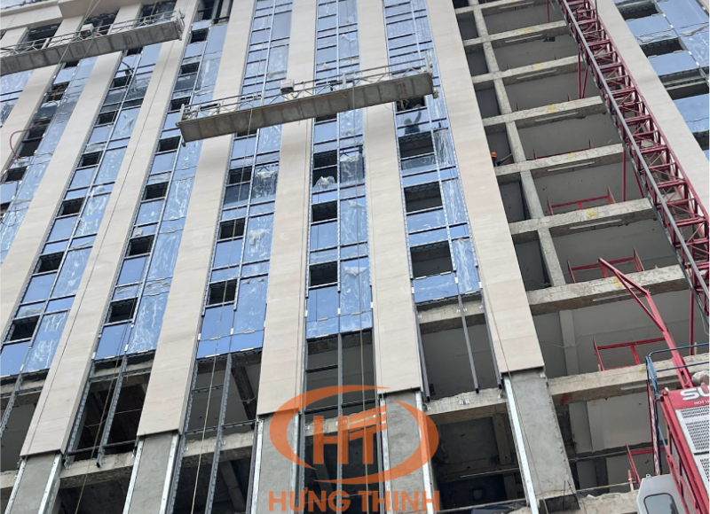 Ốp đá tự nhiên mặt đứng công trình