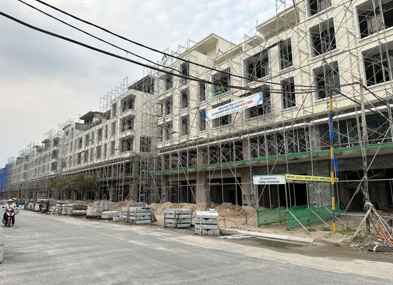 Ốp đá tự nhiên mặt đứng công trình